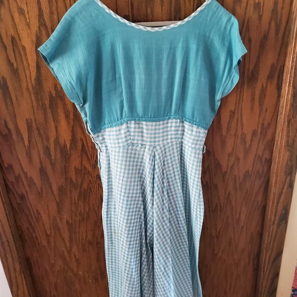 Vintage Short Sleeve Gingham Dress with Linen Bodice - Picture 2 of 4